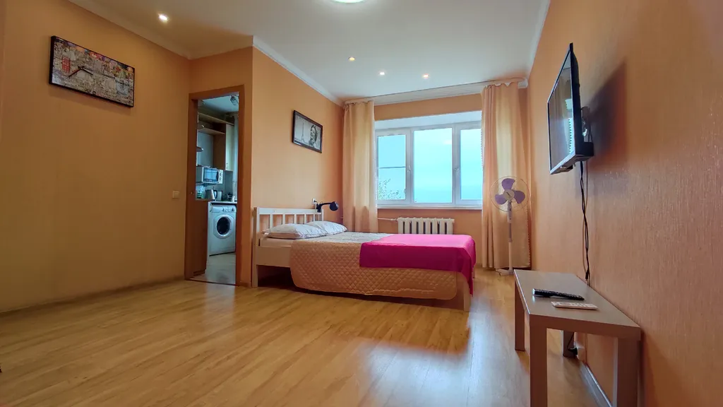 Две очень светлые комнаты КвартАпарт у Кремля