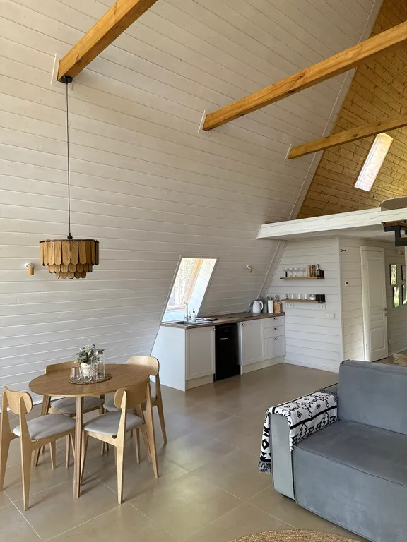 Коттедж Большой треугольный дом 90м2 с завтраком — Куровское