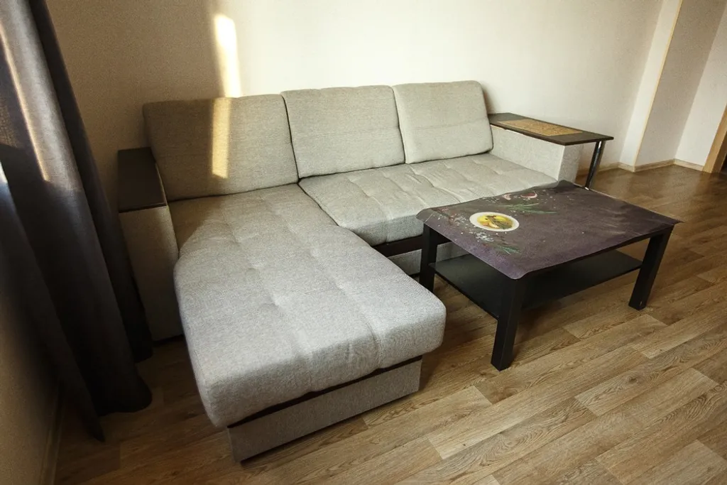 Квартира в 5 минутах пешком у центра нейрохирургии областной больницы