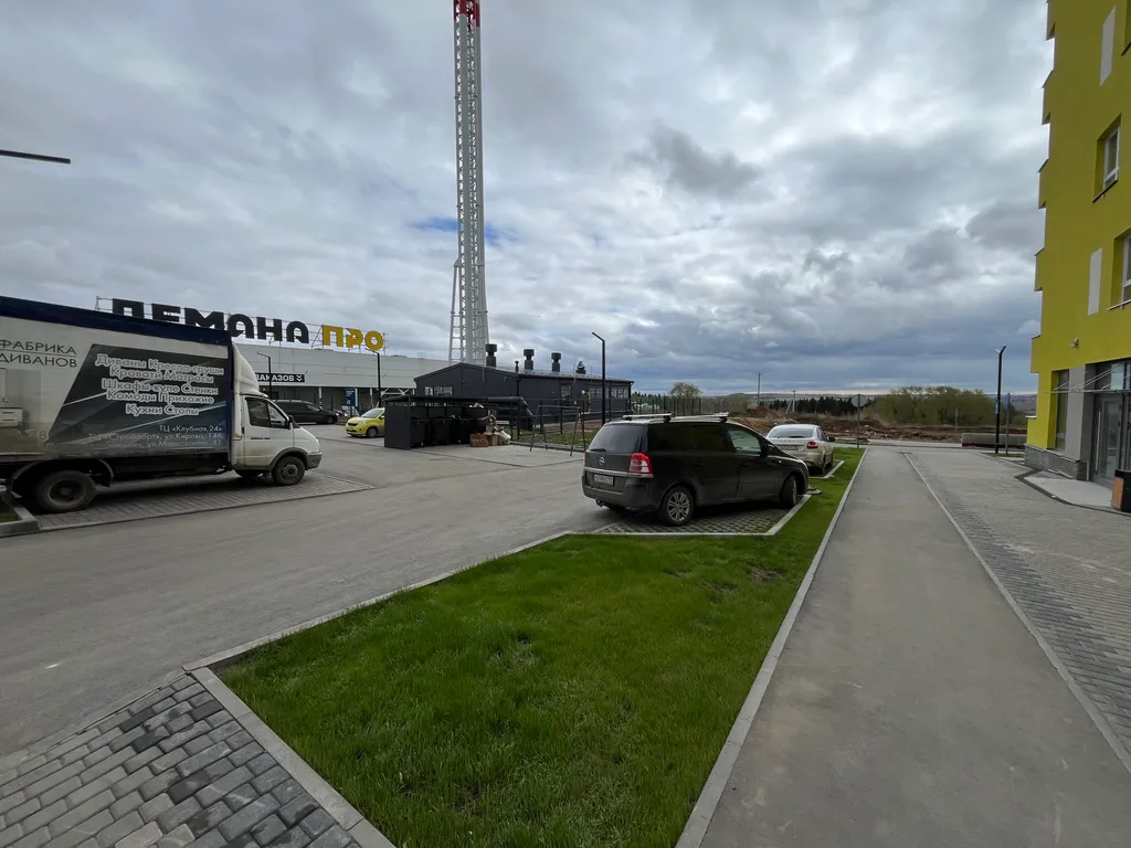 Квартира рядом с магазином Лемана про