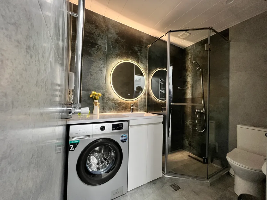 New Cozy 1bd Unbeatable location