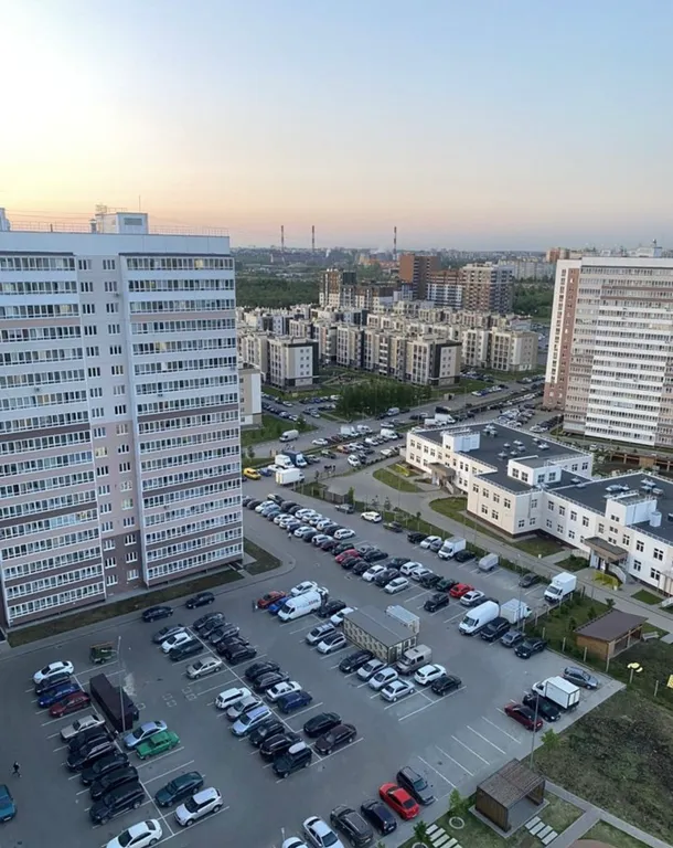 Уютная студия с красивым видом из окна