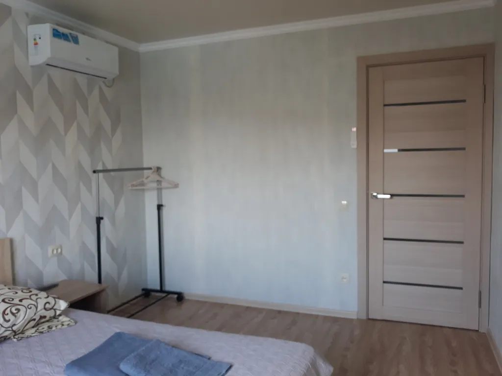 Небольшой 2-х местный номер с 1 двуспальной кроватью