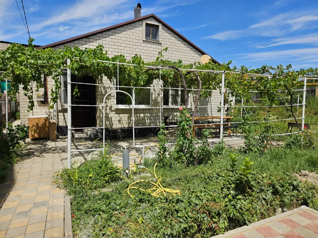 Дом в долине вязов