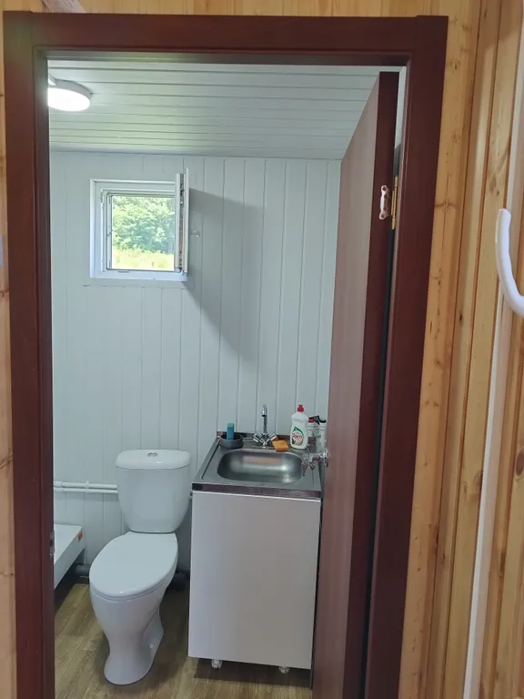 Уютный модульный домик в горах