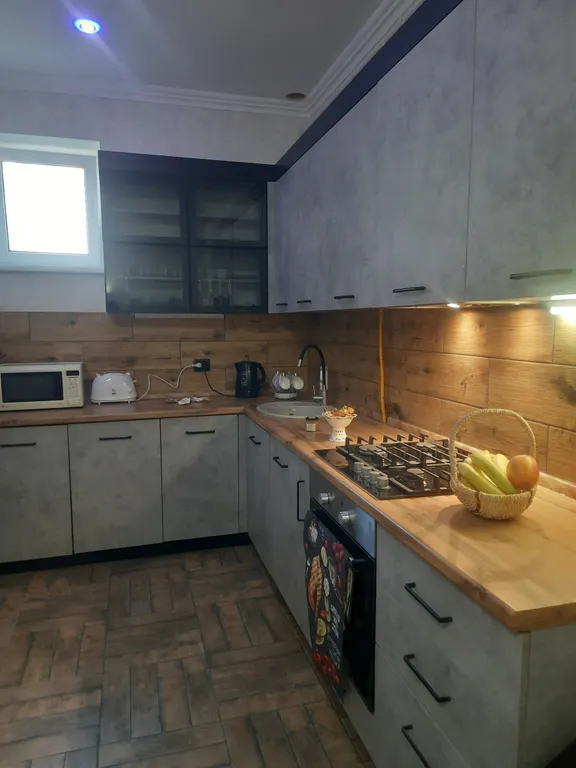 Первый этаж в центре инфраструктуры в Севастополе