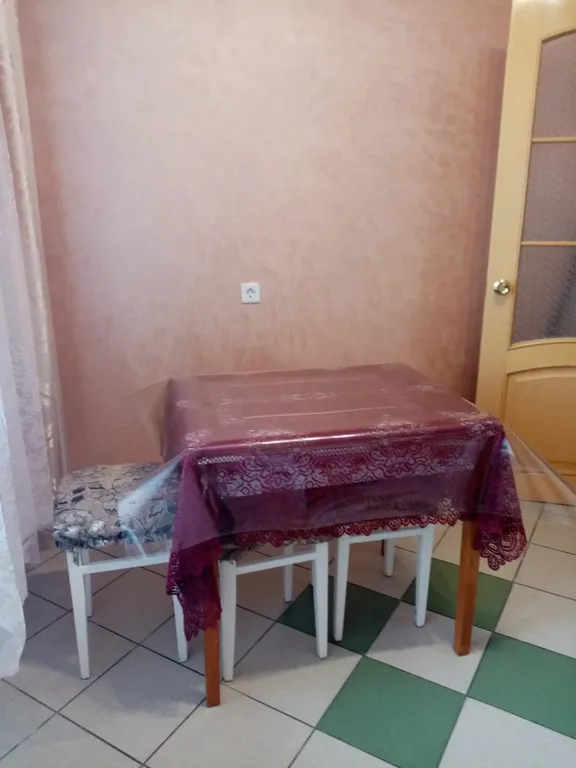 Квартира у автовокзала, Мегагринн