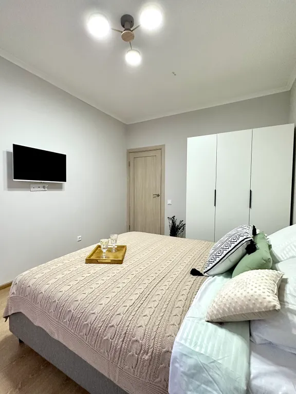 Новый дизайнерский апартамент с бесплатной парковкой для гостей