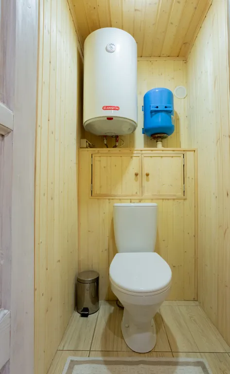 Уютный домик рядом с озером