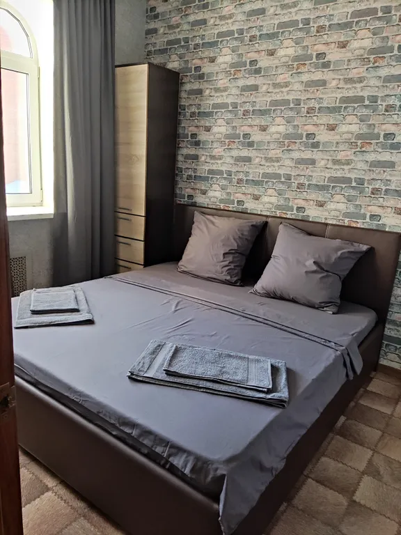 Квартира Мансарда в сталинке с арочными окнами — аренда посуточно в Саратов