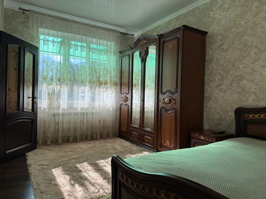 Уютный домик в сказочном месте