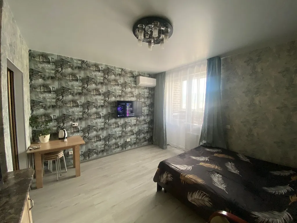 Квартира Комфортная и очень уютная студия с шикарной душевой комнатой — аренда посуточно в Новороссийск