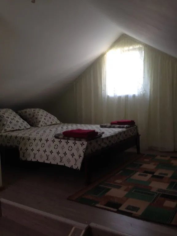 Квартира Квартира Уютный гостевой домик. Lemon с чистыми номерами, зелёным двориком. — Судак