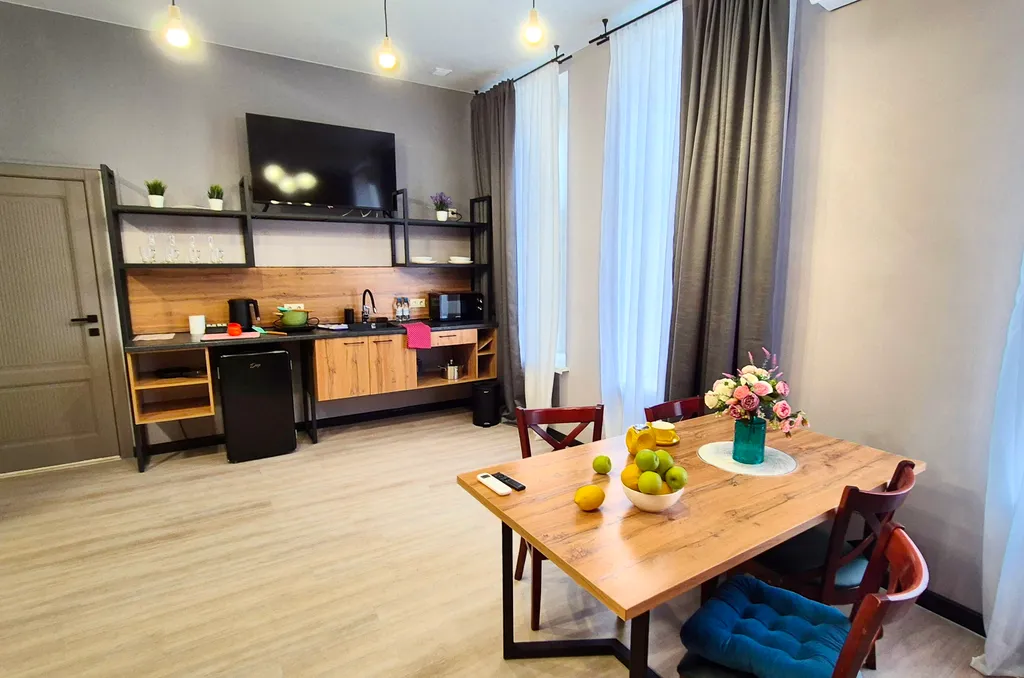 Студия с личной сауной в центре города