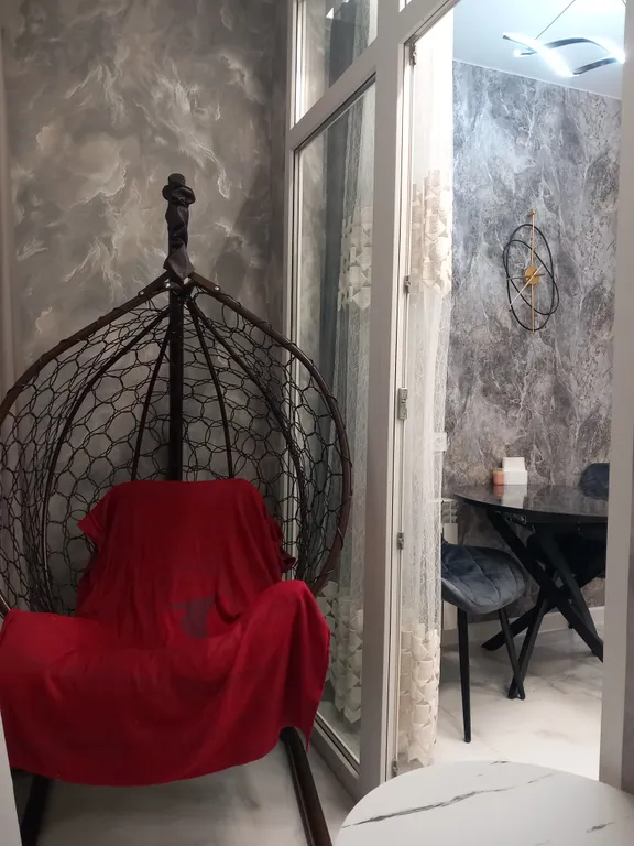 Новая,уюная 2х.кв люкс на 6чел,закрытая территор.,юго-зап р-на, 17/77