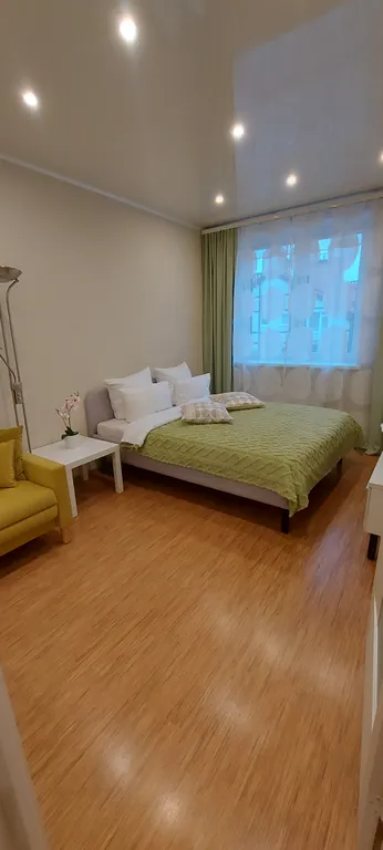 Уютная квартира в тихом районе, альпен парк 15 минут пешком до моря