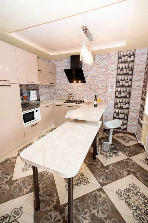 4-комнатная Квартира