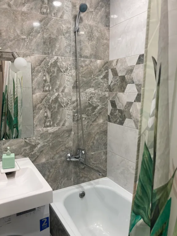 Комфортная трёшечка в центре города, 4 раздельных двуспальных места