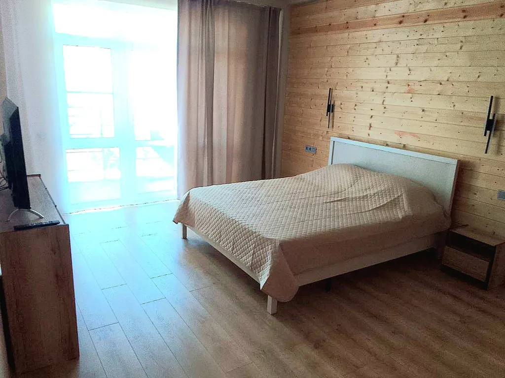 Номер на 4 чел двухкомнатный (возможно доп место)