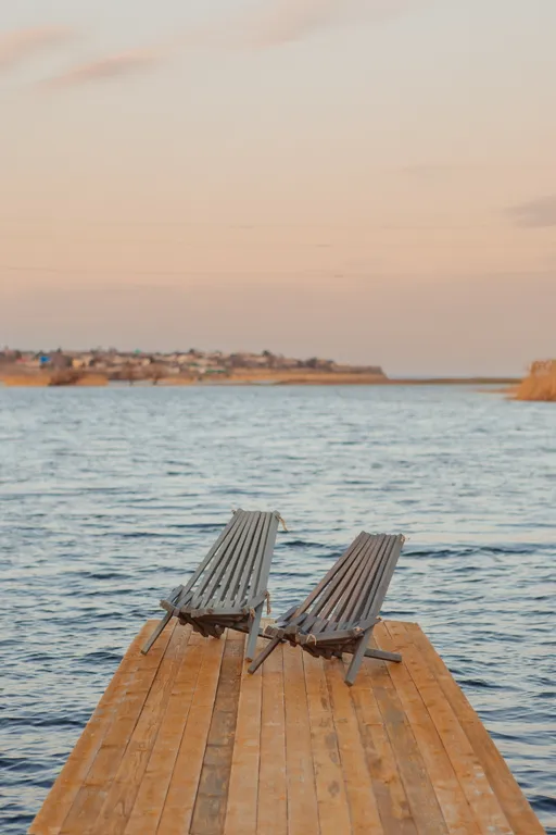 Дoм у реки с собственным причалом и рыбалкой