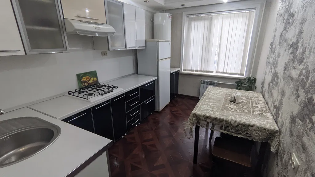 4-комнатная Квартира