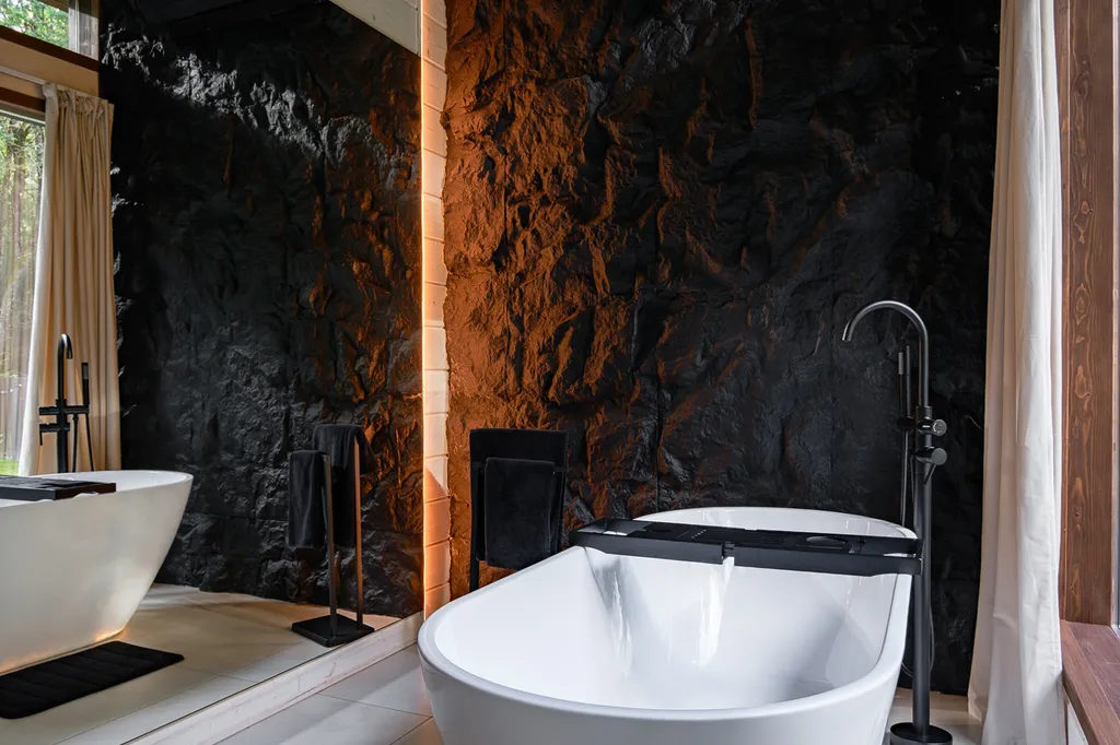 Премиальное шале с сауной и купелью в лесу.