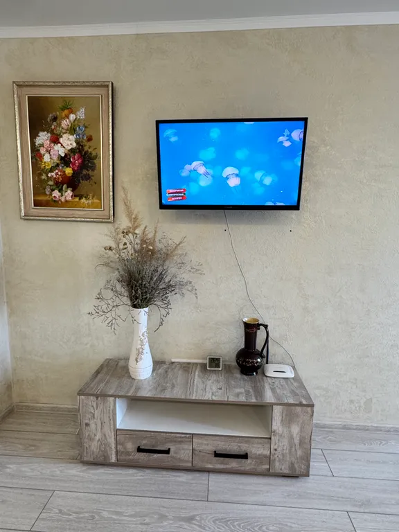 3 комнатная квартира с дизайнерским ремонтом