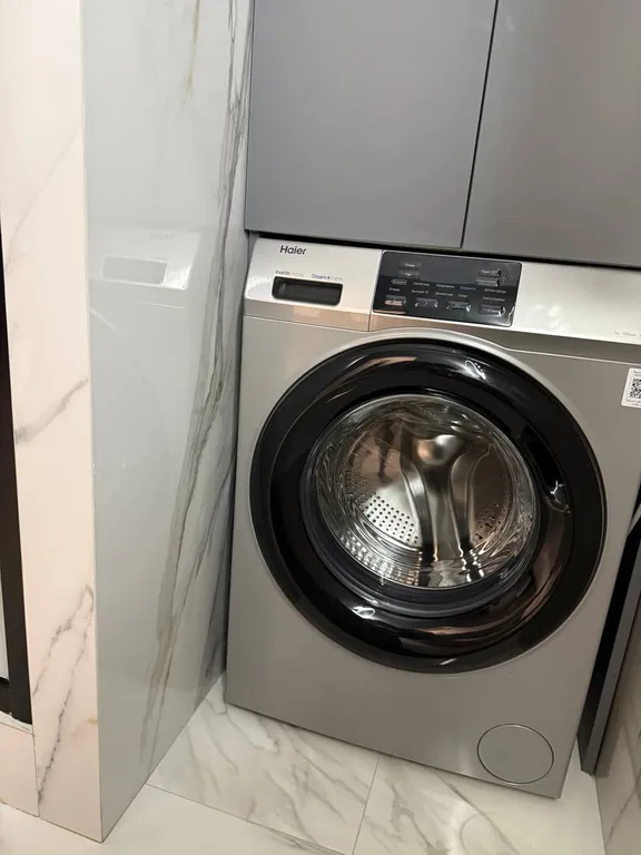 Апартамент с джакузи у окна