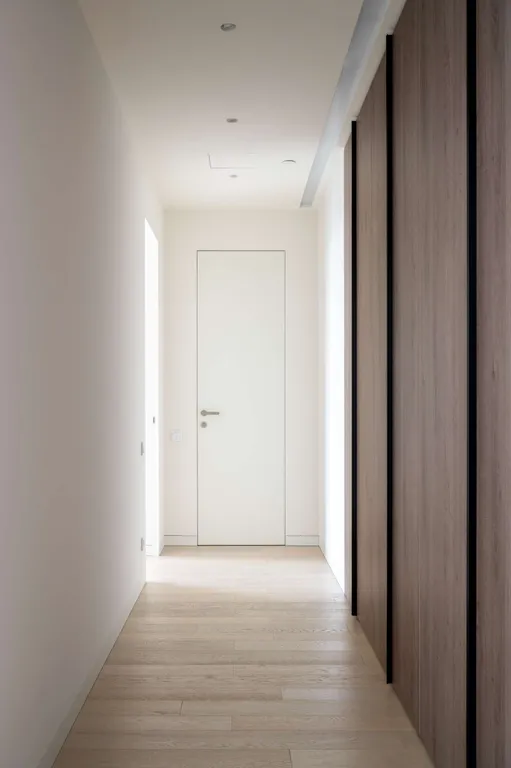 Просторные трёхкомнатные апартаменты в центре города в Capital Towers