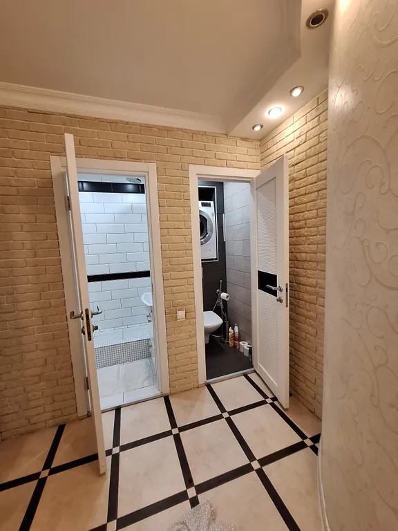 Квартира недалеко от ярмарки, стадиона и вокзала