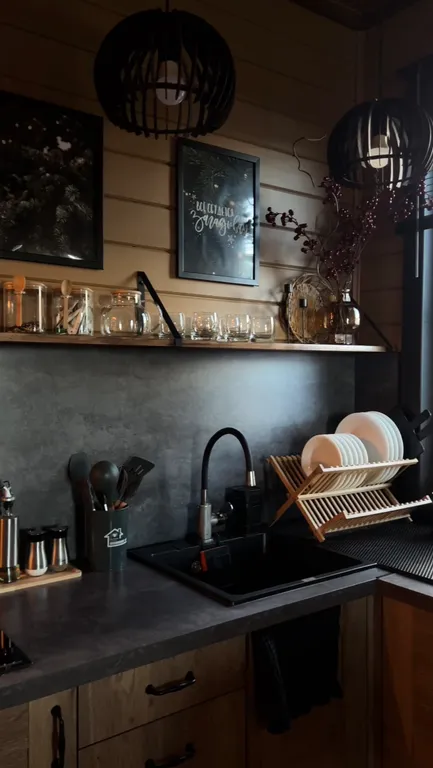 Дом с видом на озеро