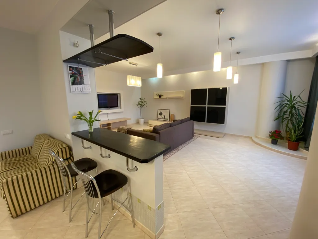 Большая квартира в историческом центре столицы