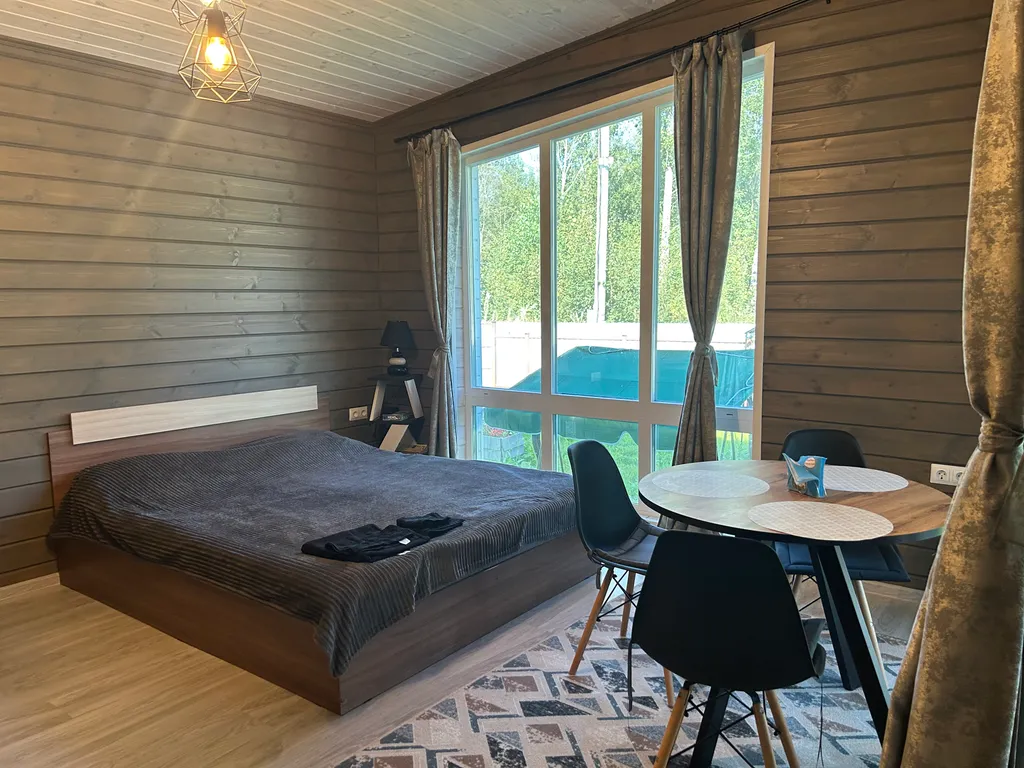 Дом рядом с Ладожским озером