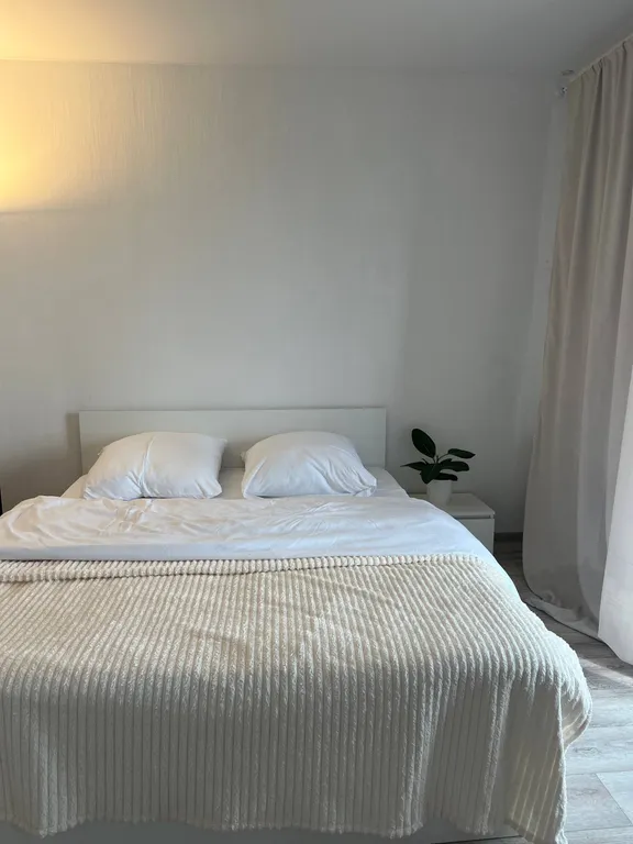 Уютная, светлая квартира-студия с красивым видом в новом доме