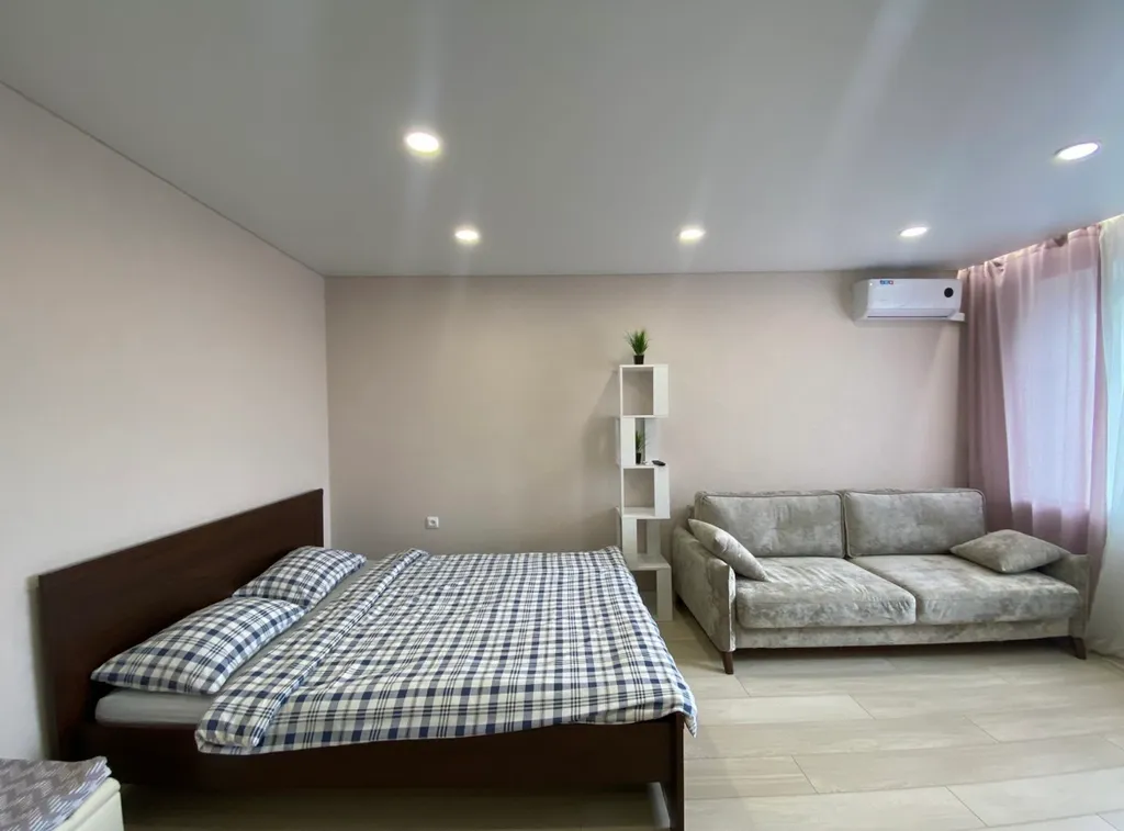 Хорошая квартира с новым ремонтом