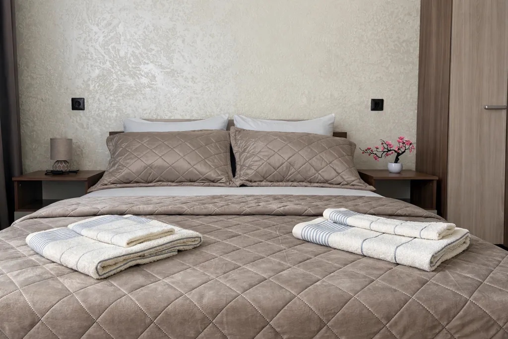 Двухместный улучшенный номер с собственной ванной комнатой