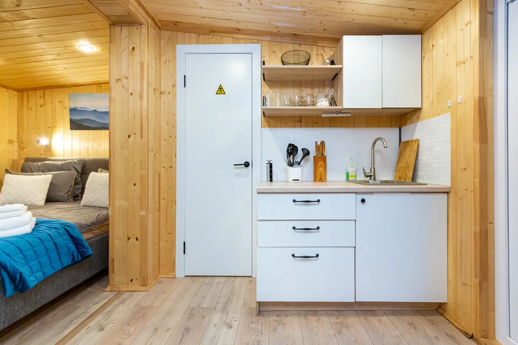 Семейный домик с финской сауной у леса