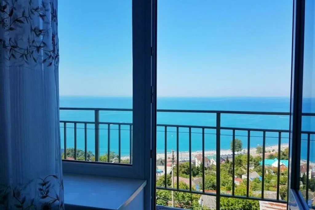 Квартира Квартира Четырехместный номер с доп. местом с балконом и видом на море — Лазаревское