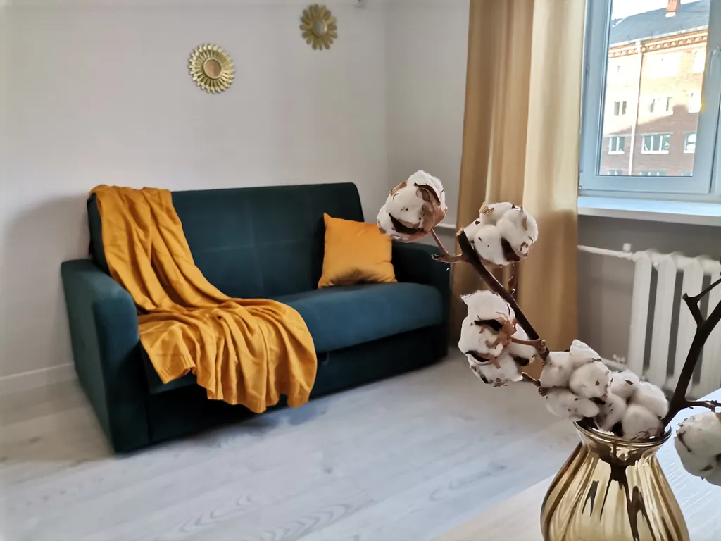 Квартира Современная студия на улице Мельникайте — Тюмень