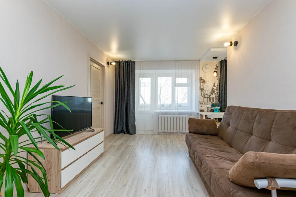 3-комнатная Квартира — аренда посуточно в Пермь