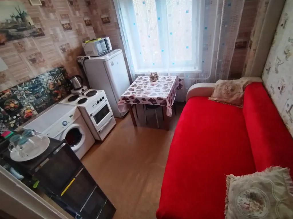 Уютная квартира у Института Решетнева и набережная Енисея