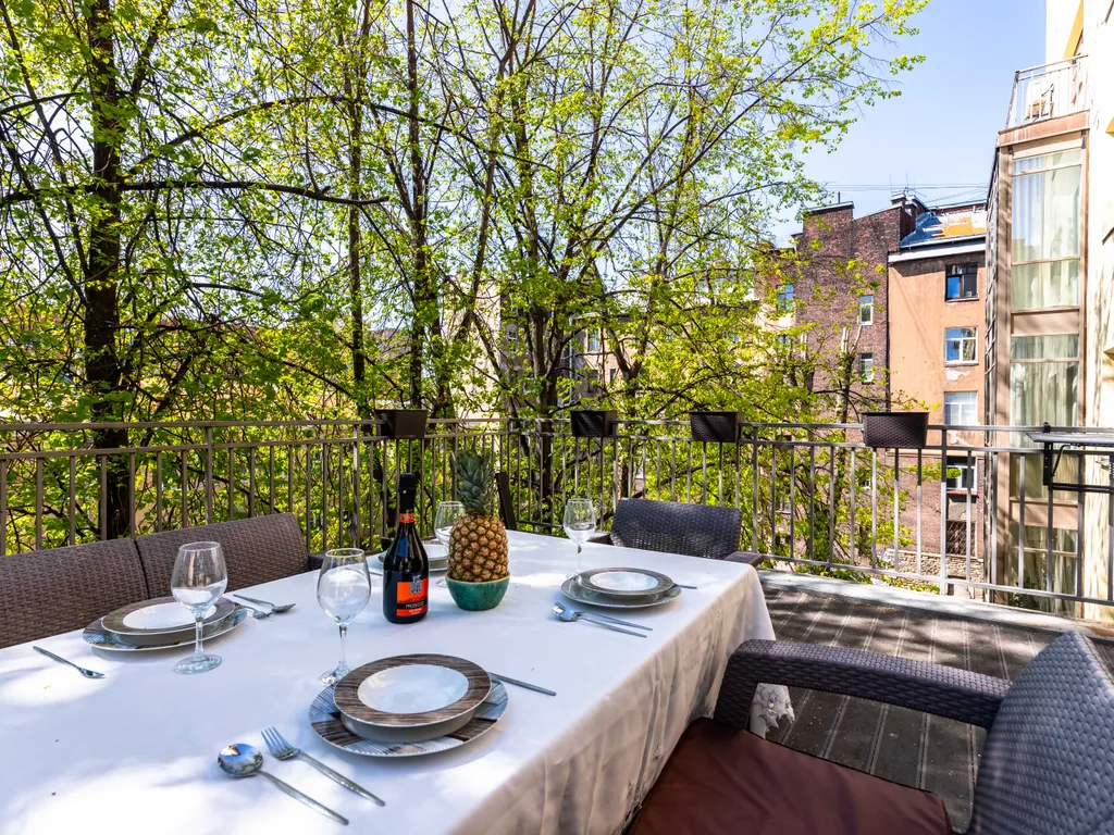 Апартaмeнт c террасой в 5 минутах от Петропавловской крепости