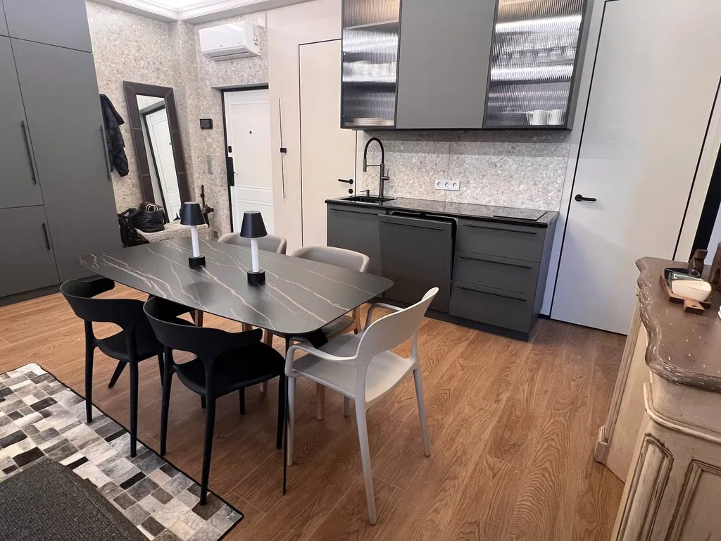 Новая квартира премиум-класса для семьи в центре Красной поляны