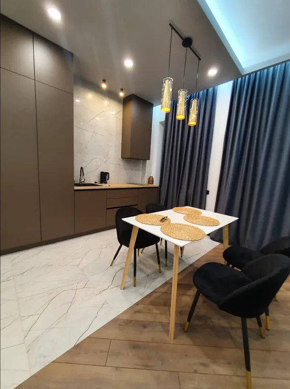 Пешеходная улица Советская закрытая территория аллея фонарей