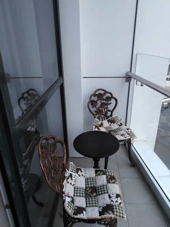 Студия с видом на море