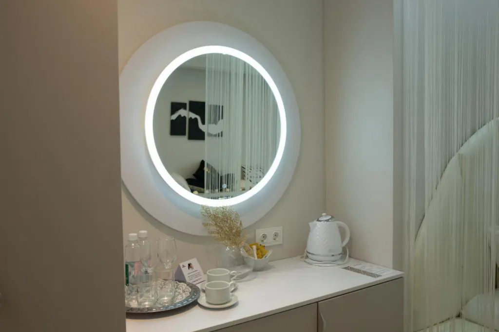 Белоснежный люкс с джакузи у Гринвича