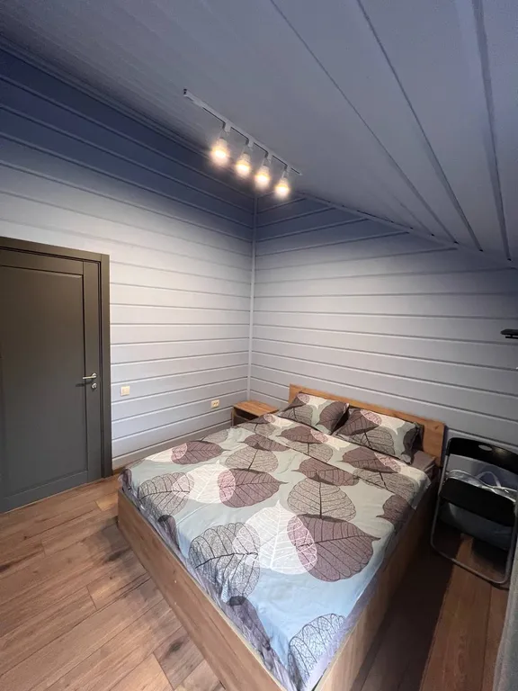 Уютный дом на краю леса