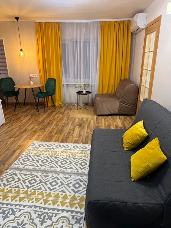 2к квартира напротив Нижегородской Ярмарки и Стадиона