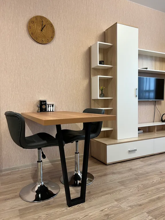 Уютная квартира-студия — аренда посуточно в Новосибирск