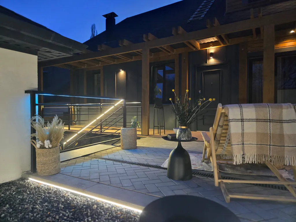 Дом в Кисловодске с авторскими интерьерами на стыке курорта и природы